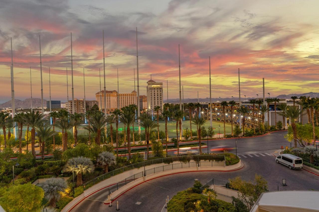 Mgm Signature Pool View Las Vegas Exterior photo